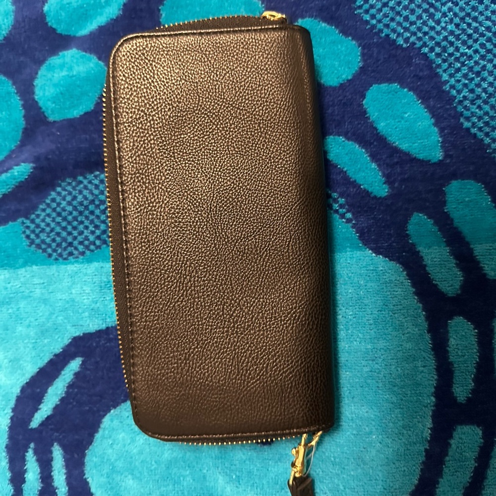 Black Leather Zip Wallet